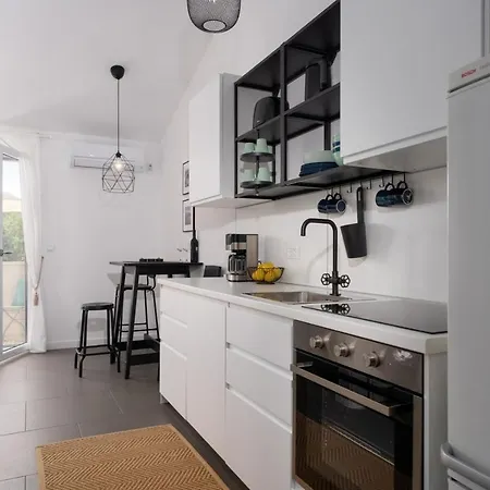 Fio By Seeadria Agency * Fiorini